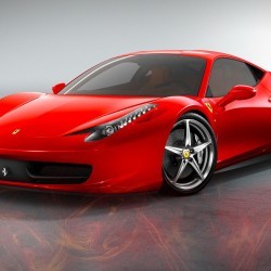 Olmasın mı benim bir Ferrari'm.