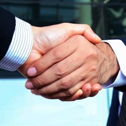 Karşılıklı oturup anlaşmaya çalışırım.