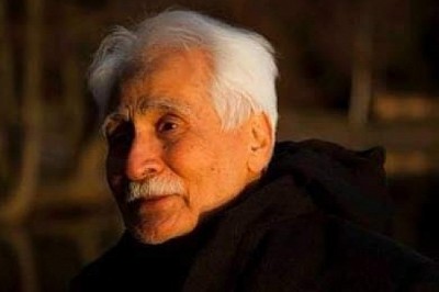 Türk Edebiyatı'nın Önemli İsimlerinden Bahaettin Karakoç Vefat Etti