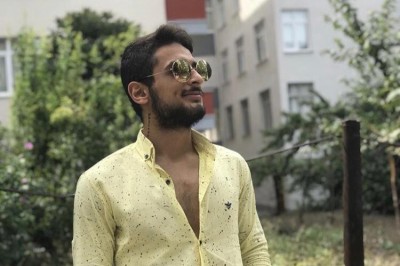 Sosyal Medya'da Adını Duyuran Furkan Bayraktar Yardım Kampanyaları Düzenliyor