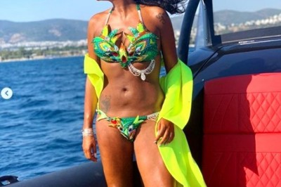 Neon Renkli Bikinisiyle Dikkat Çeken Süreyya Yalçın Şaşırttı