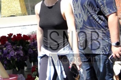 Merve Boluğur, Nişantaşı'nda Makyajsız Ve Sütyensiz Görüntülendi