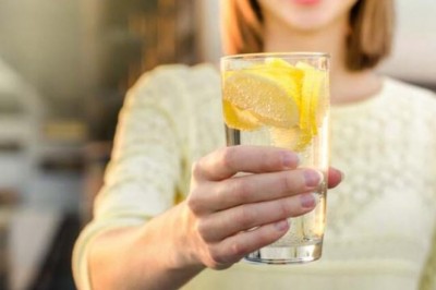 Suya Limon Sıkmak Yararlı Mı ?