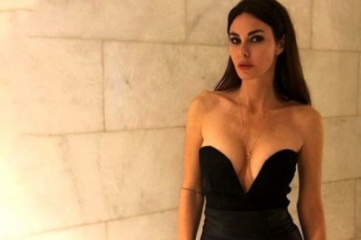 Defne Samyeli Bikinili Fotoğrafları İle Medyayı Salladı