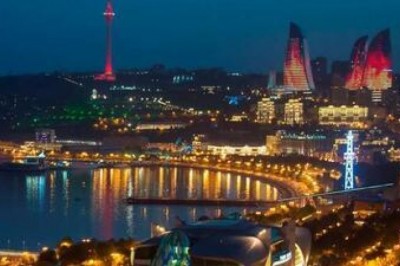 Azerbaycanlı gazetecinin meslek aşkı, balayını bırakıp Türkiye'ye yangına koştu