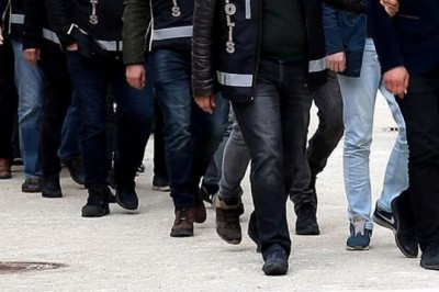 Mersin'de FETÖ şüphelisi 17 askeri personelden 12'si gözaltına alındı