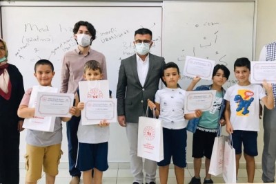 Yaz Kuran kursu öğrencilerine hediye