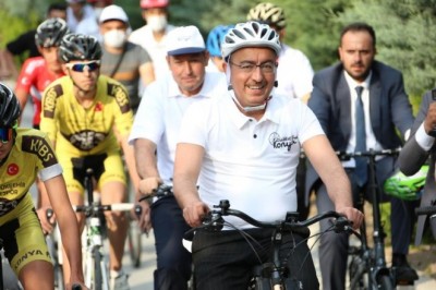 Meram’da çocuklar bisiklet yarışı için pedal çevirecek