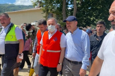 Başkan Lokman Çağırıcı afet bölgesinde