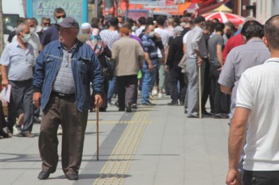 İşsiz sayısı ikinci çeyrekte azaldı