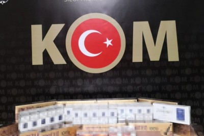 Terörün finans kaynağına darbe: 54 gözaltı