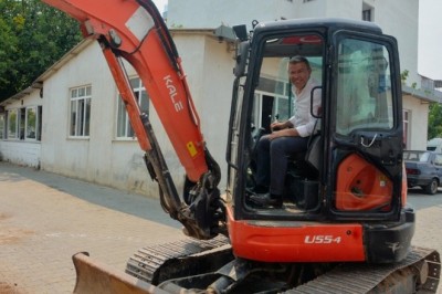 Dev projede ilk kepçeyi Başkan Güler vurdu