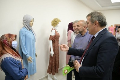 Mamak’ta el emeği eserler görücüye çıkıyor