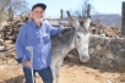 Antalya’daki orman yangınından 82 yaşındaki yaşlı adamı jandarma kurtardı