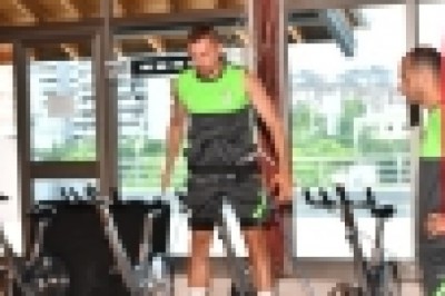 Bursaspor, Erzurumspor maçı hazırlıklarını salonda sürdürdü