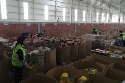 Bakan Yanık: “Ayni Bağış Depolarımıza şu ana kadar 1 milyon adedin üzerinde ürün ulaştı”