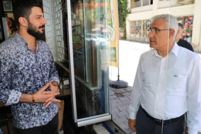 Başkan Güder, esnafların sorunlarını dinledi