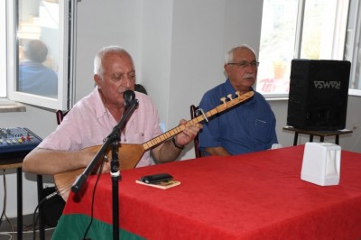 Kuşadası Cemevi'nde 3 bin kişiye aşure ikramı