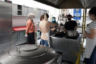 DİSMEK’te eğitimler devam ediyor