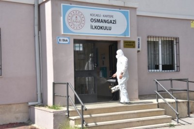 Kartepe Belediyesi'nden okullara temizlik desteği