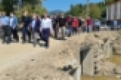 Bakan Karaismailoğlu, Bartın’da sel bölgesinde incelemelerde bulundu