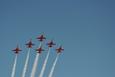 Türk Yıldızları Afyon semalarında nefes kesti
