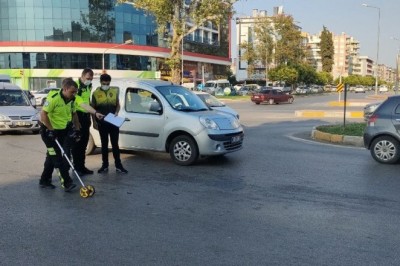 Eve dönüş yolunda ölüm iki otomobilin çarpmasıyla geldi