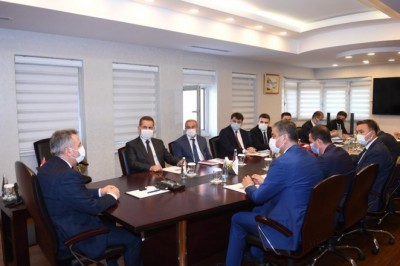 Vali Süleyman Elban, kaymakamlarla toplantı gerçekleştirdi