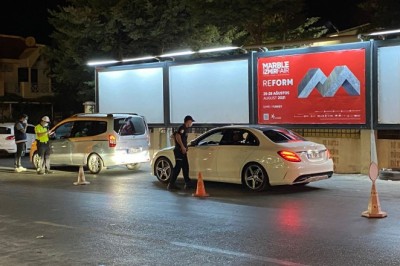 Çeşme polisinden sıkı denetim