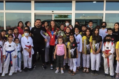 Zehra Kaygısız Taekwondo Avrupa üçüncüsü oldu