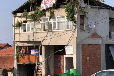 Bu duruma düşürenler utansın diyerek 50 senedir yaşadığı yeri terk etme kararı aldı