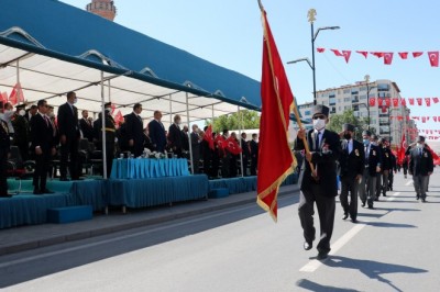 Sivas’ta Zafer Bayramı coşkuyla kutlandı