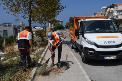 Kuşadası Belediyesi'nin acil müdahale ekibi 900 talebi çözüme kavuşturdu