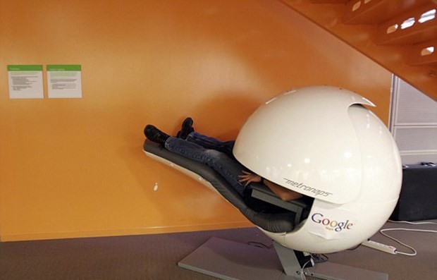 Google’ın İngiltere’deki yeni genel merkezinde beş bin sterlin değerindeki uyku kozaları yer alacak.