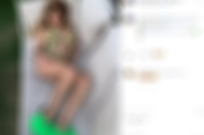 Nihal Candan'dan Mayokinili Poz Dudak Uçuklattı