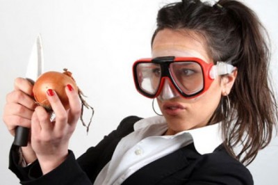 Soğan Neden Gözlerimizi Yaşartıyor?