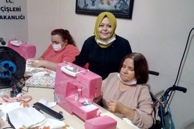 Özel insanlara altın bilezik