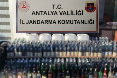 Turizm beldesindeki otelin deposuna sahte içki operasyonu