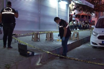 Arnavutköy’de kahvehanede oturan kişiye silahlı saldırı