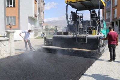 Erzincan’da sıcak asfalt çalışması
