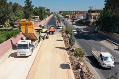 Akçakale’de üstyapı ve yol çalışmaları
