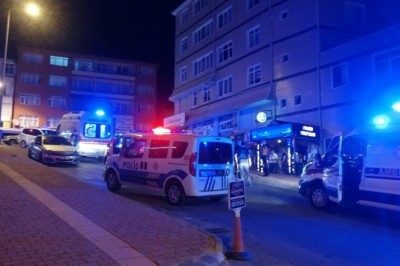 Barda çıkan kavgada 4 kişi hastanelik oldu