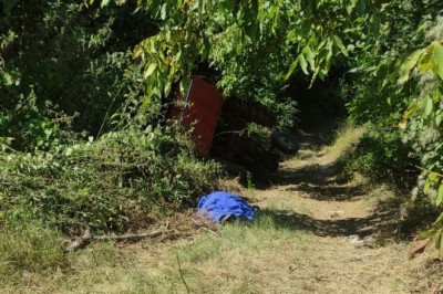 Ölen eşine mevlit hazırlığı yaparken traktör altında can verdi