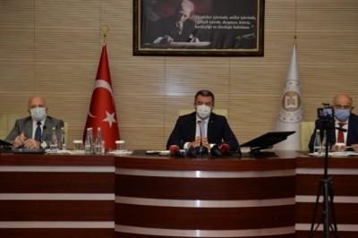 Erzurum Valiliği’nde ’Ben de varım’ yardım kampanyası bilgilendirme toplantısı düzenlendi