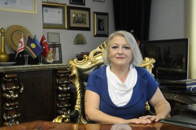 Taştan kağıt üreterek ağaç ve su israfının önüne geçilmesi hedefleniyor