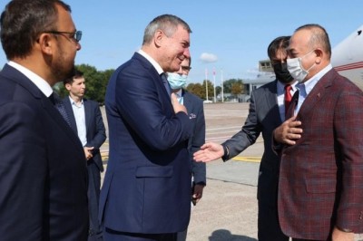 Bakan Çavuşoğlu, Ukrayna’da