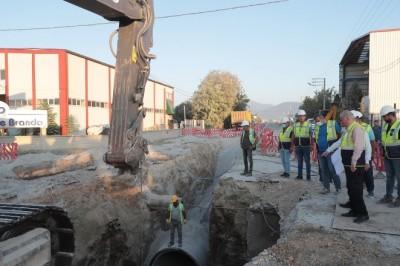 Büyükşehir, Denizli'ye değer katıyor