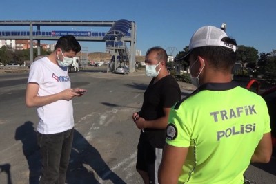 Covid-19 temaslısı sürücü, hem insan sağlığını hem de trafiği riske attı