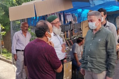 Diyarbakır’a atanan Emniyet Müdürü Aşkın, Sur’da vatandaşlarla bir araya geldi