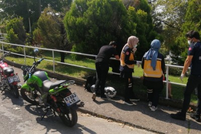 Direksiyon hakimiyetini kaybederek kaza yaptı